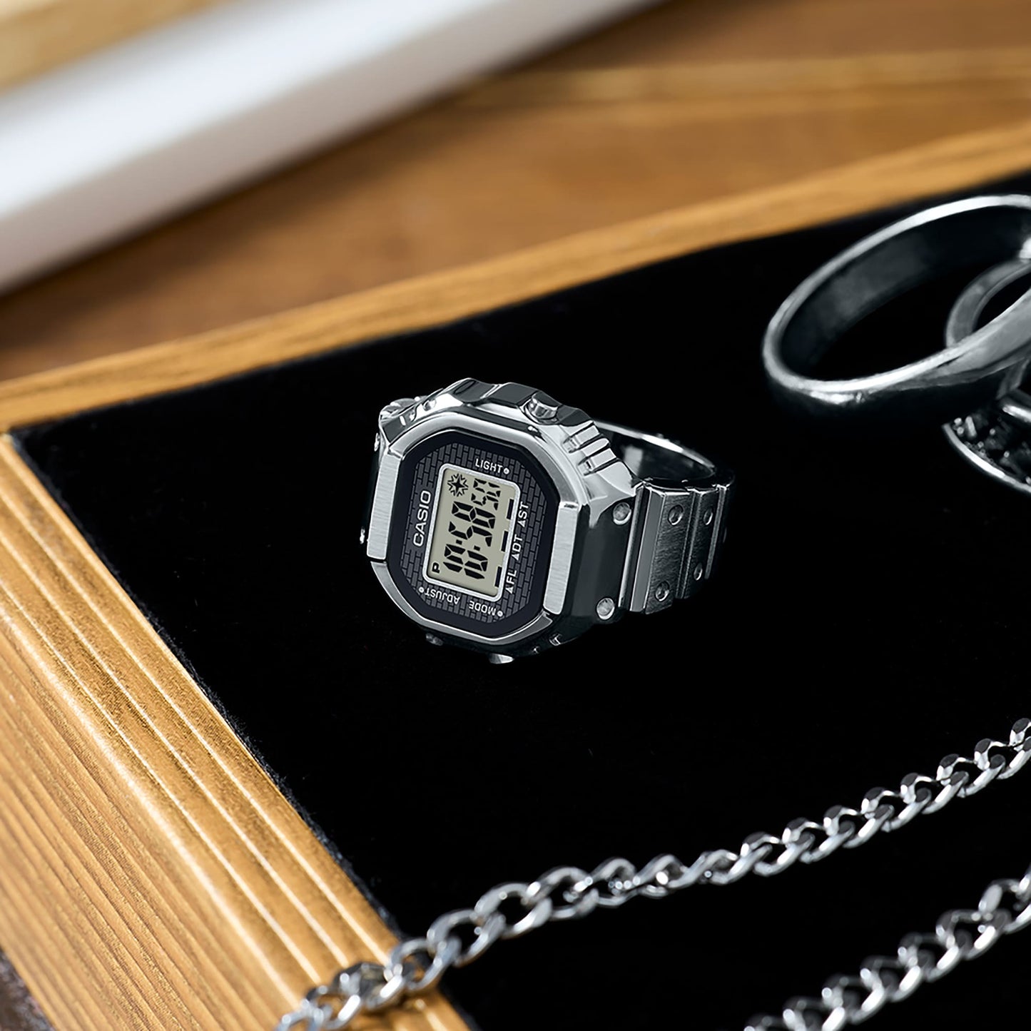 Casio Ringhorloge CRW-001-1ER